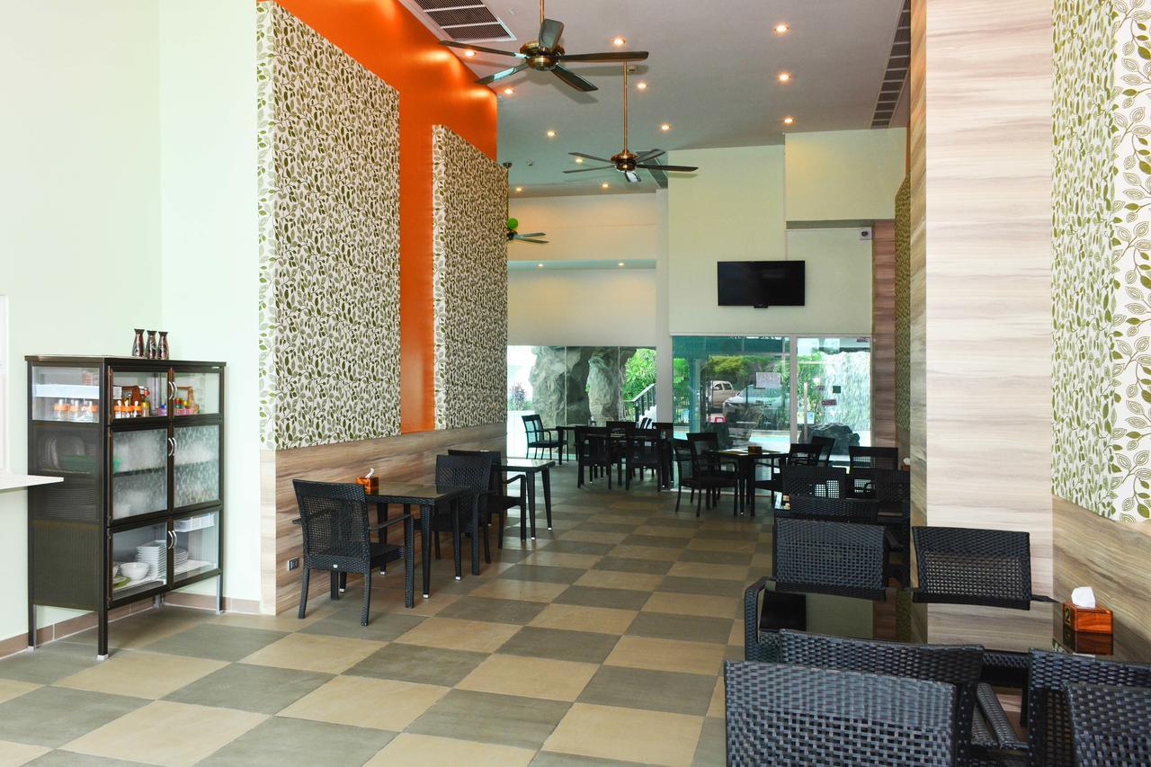Amazon Pattaya Jomtien Apartments Buitenkant foto