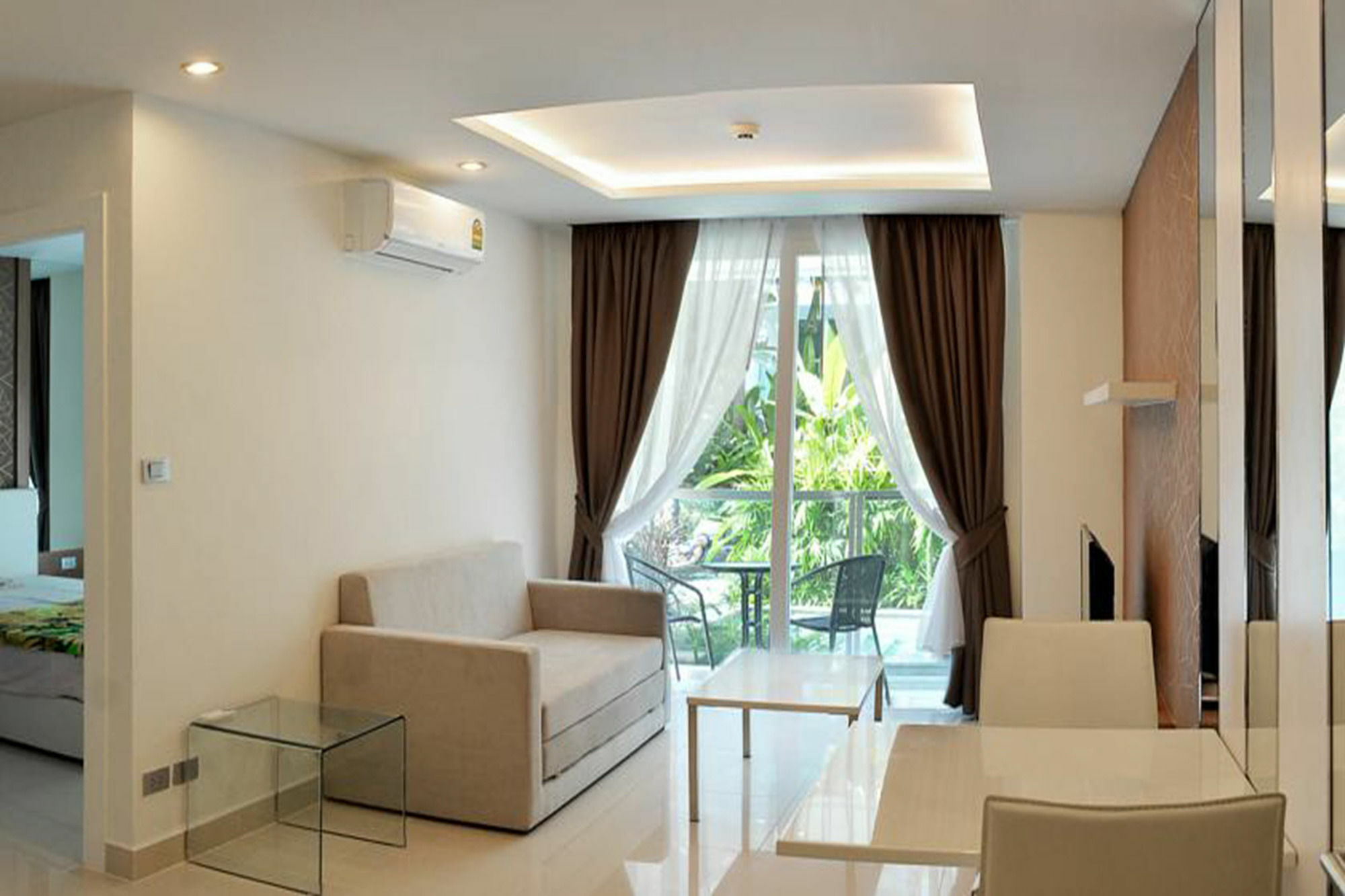 Amazon Pattaya Jomtien Apartments Buitenkant foto