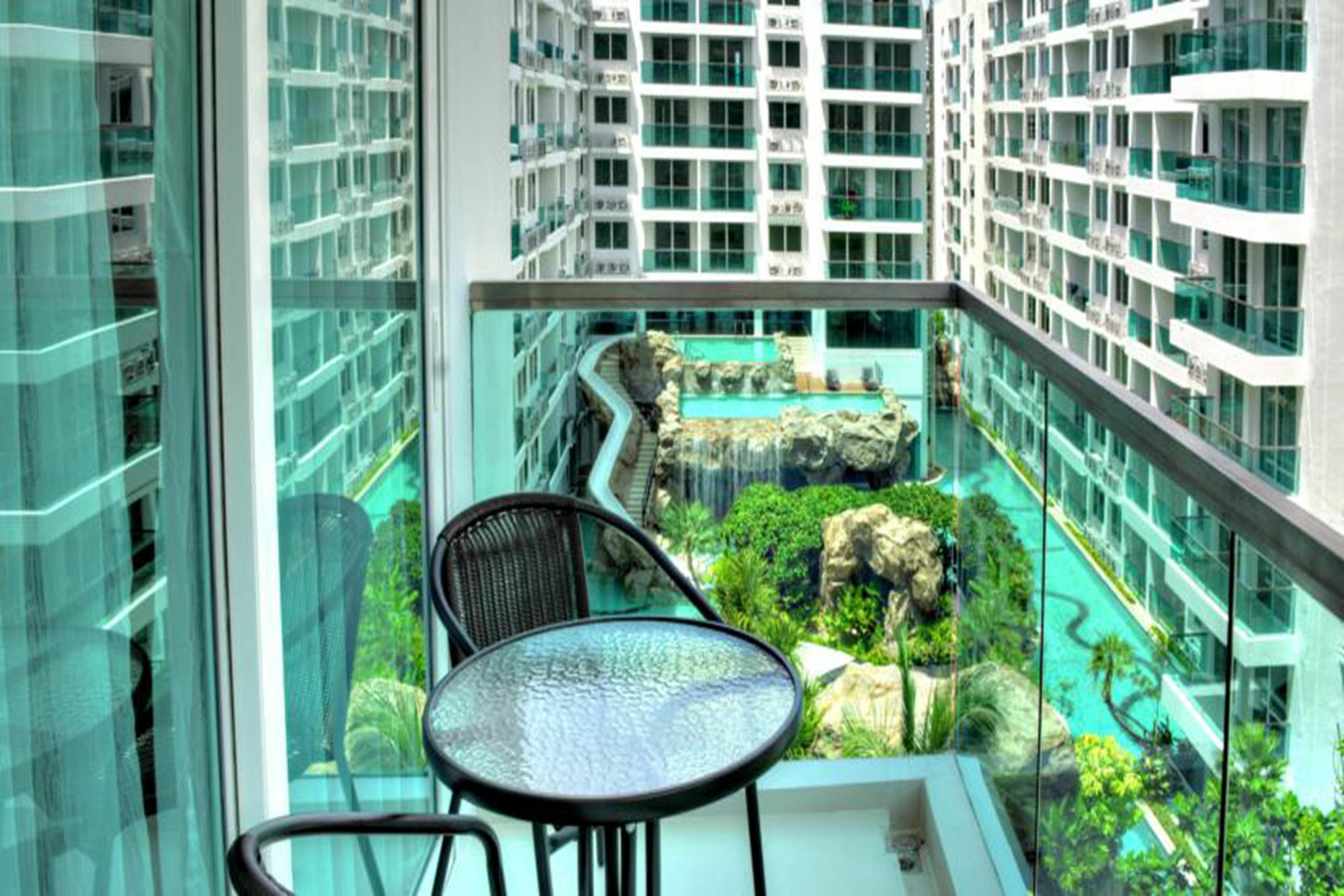 Amazon Pattaya Jomtien Apartments Buitenkant foto