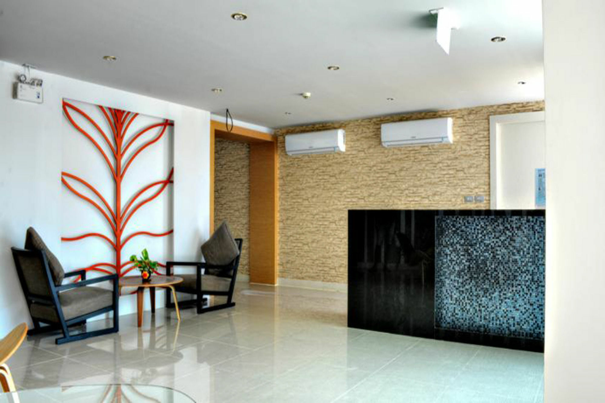 Amazon Pattaya Jomtien Apartments Buitenkant foto