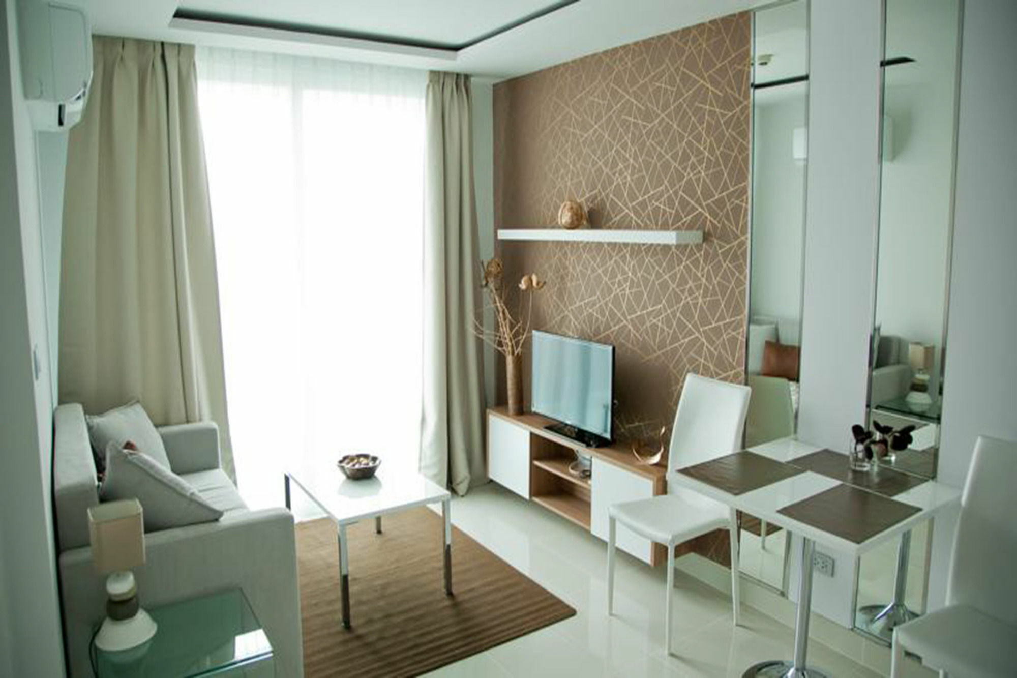 Amazon Pattaya Jomtien Apartments Buitenkant foto